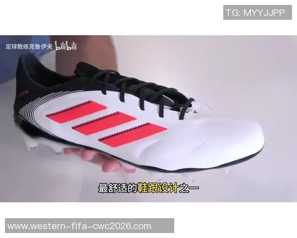 皮足球鞋价格分析及选购指南让你轻松找到性价比最高的鞋款